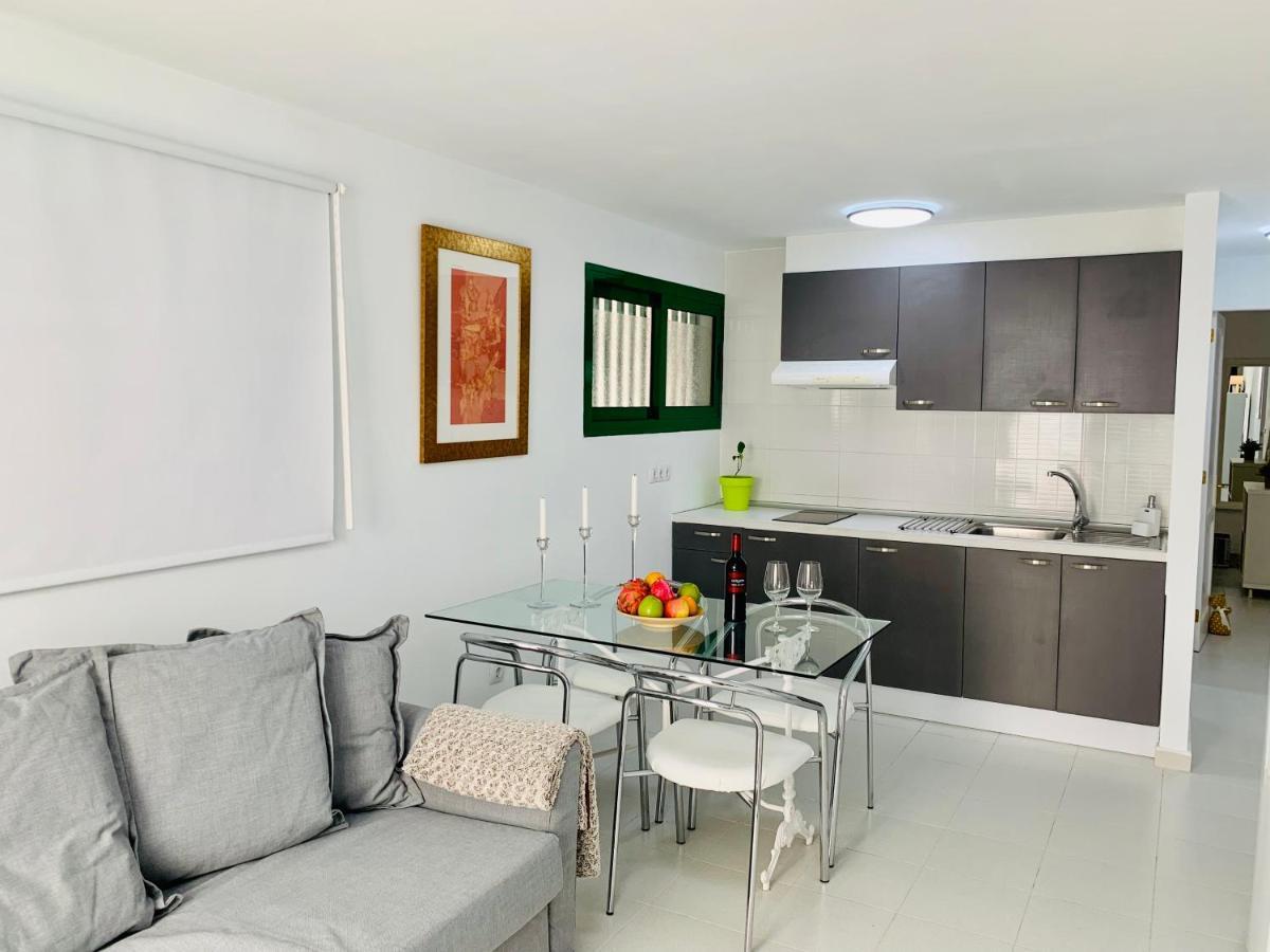 Marina Apartment Tías Екстериор снимка