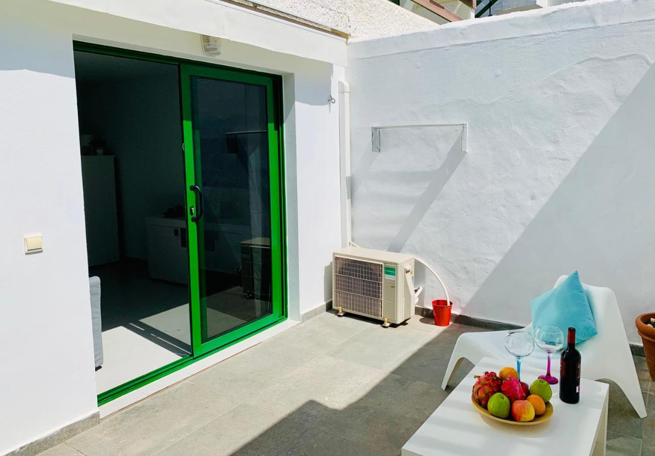 Marina Apartment Tías Екстериор снимка